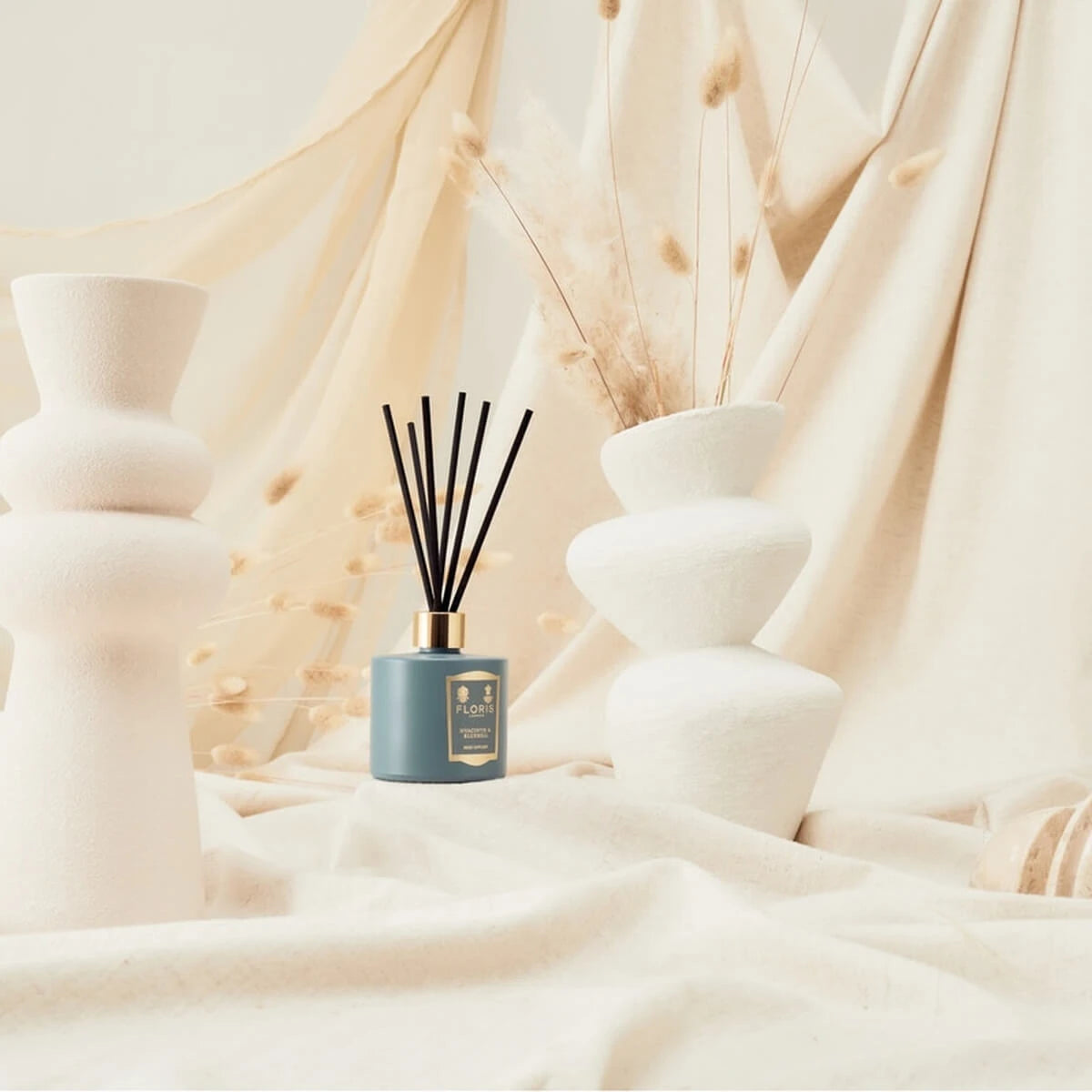 Duftdiffuser til hjemmet med Hyacinth & Bluebell fra Floris – Proshave