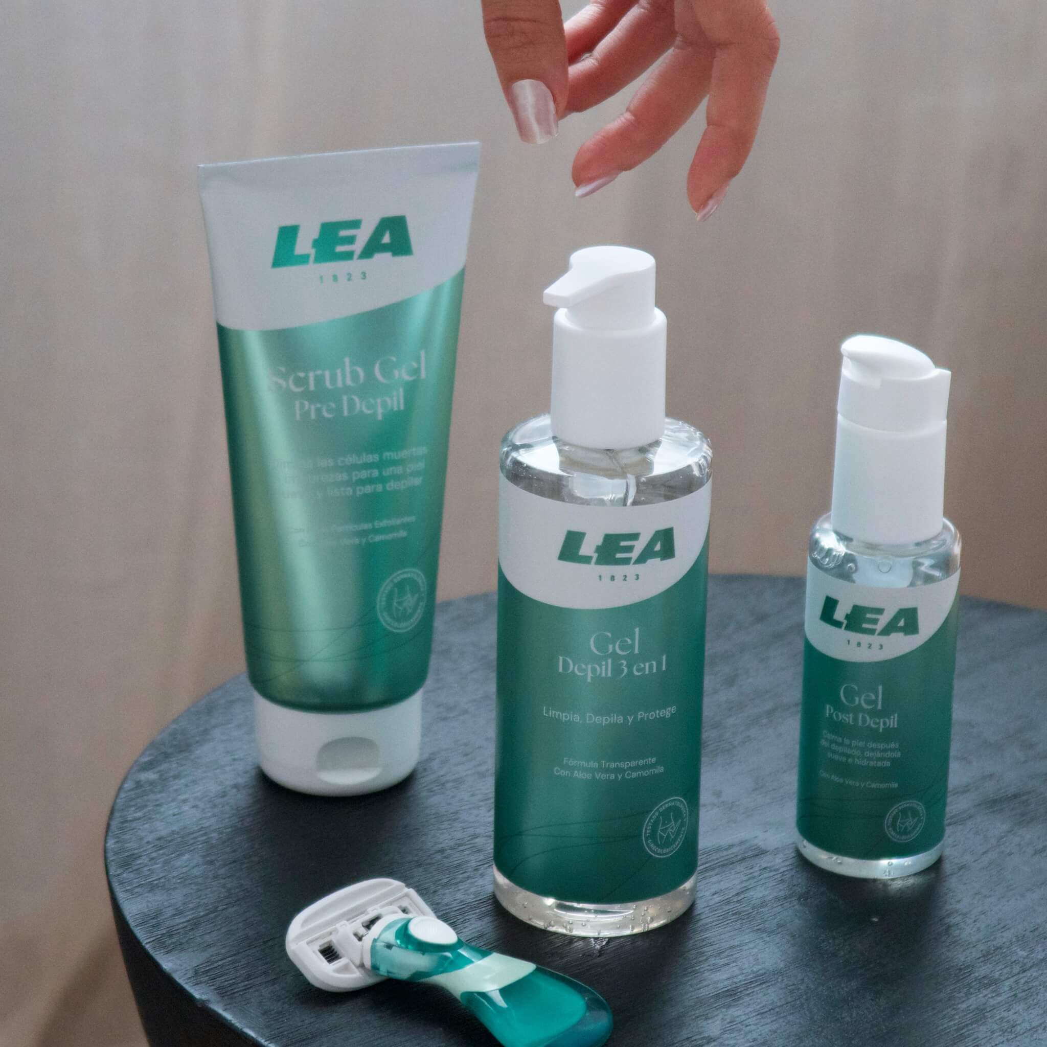 Barbergel 3-i-1 til Krops- & Intimbarbering, 250 ml.
