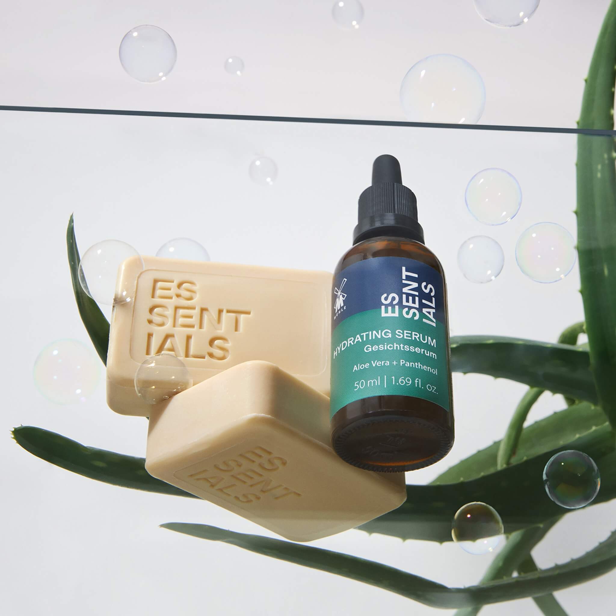 Body Bar Soap, Blackcurrant & Cedar, Essentials, 100 gr.