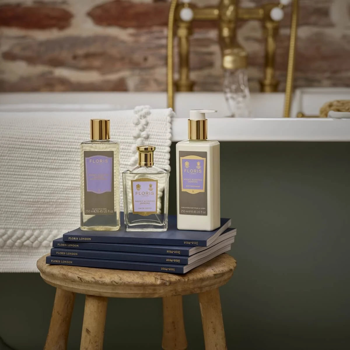 Night Scented Jasmine, Body Moisturiser, 250 ml.