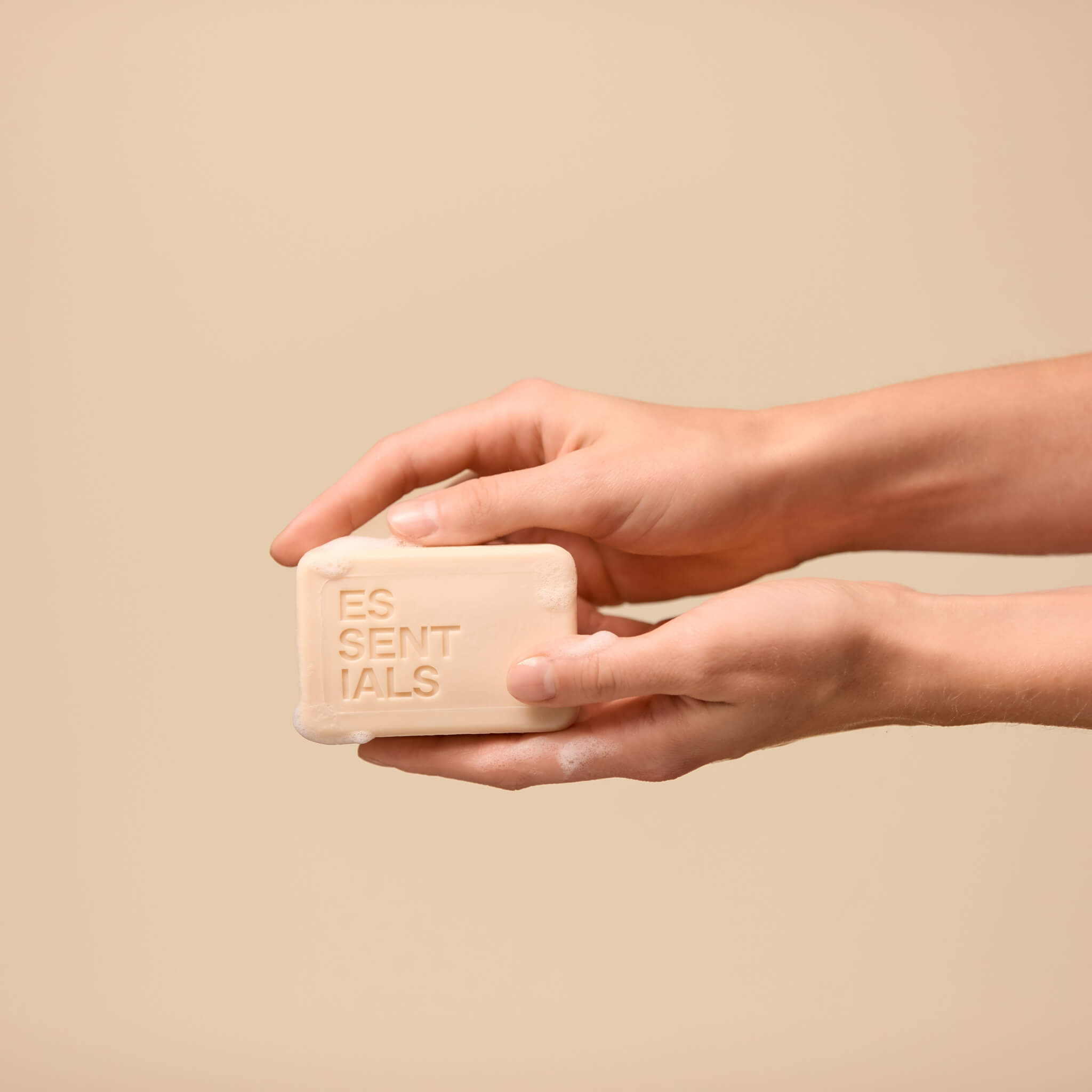 Body Bar Soap, Blackcurrant & Cedar, Essentials, 100 gr.