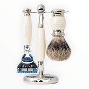 Barbersæt med Fusion Skraber, Pure Badger Barberkost og holder, imit. elfenben