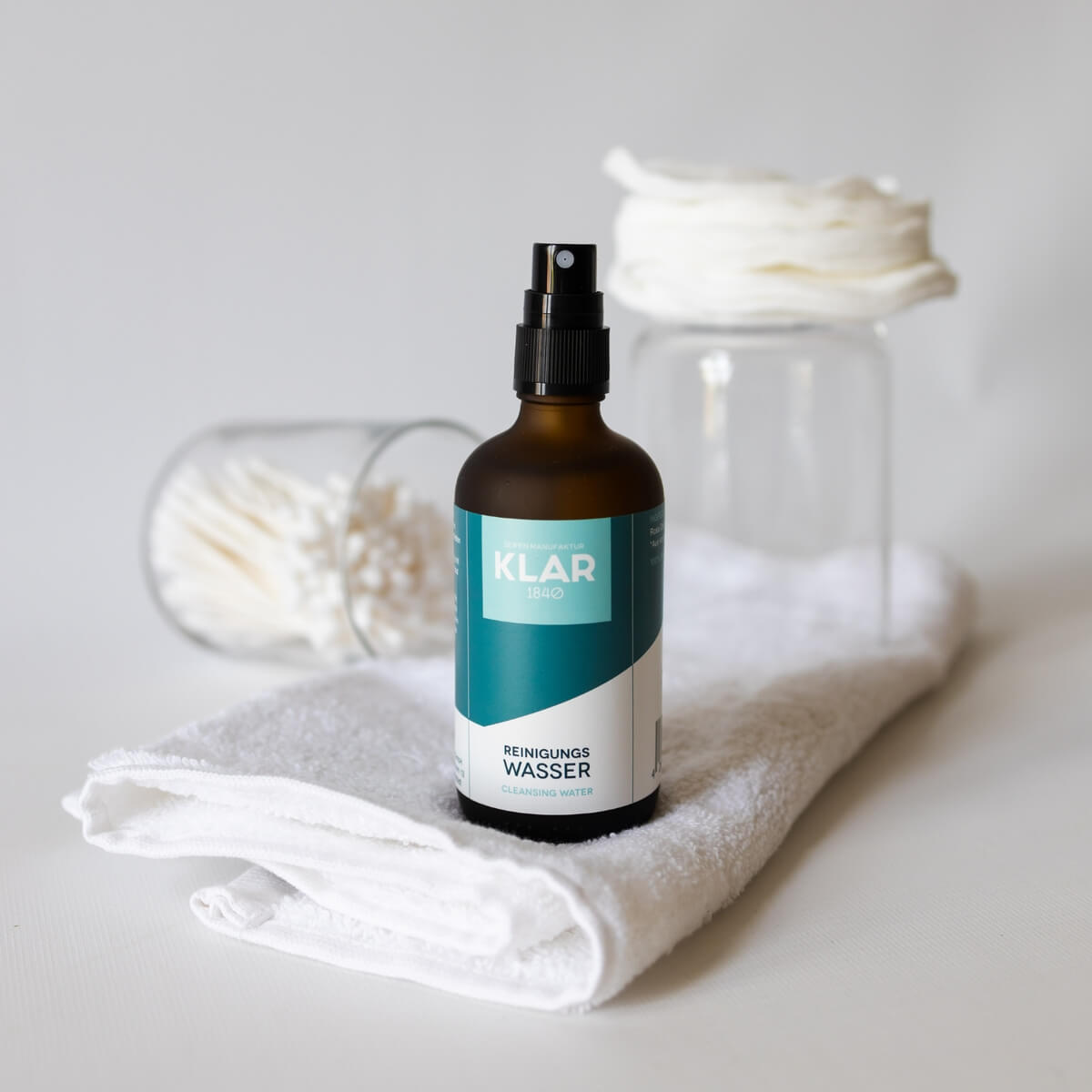 Cleansing Water, Fedtet hud, 100 ml.