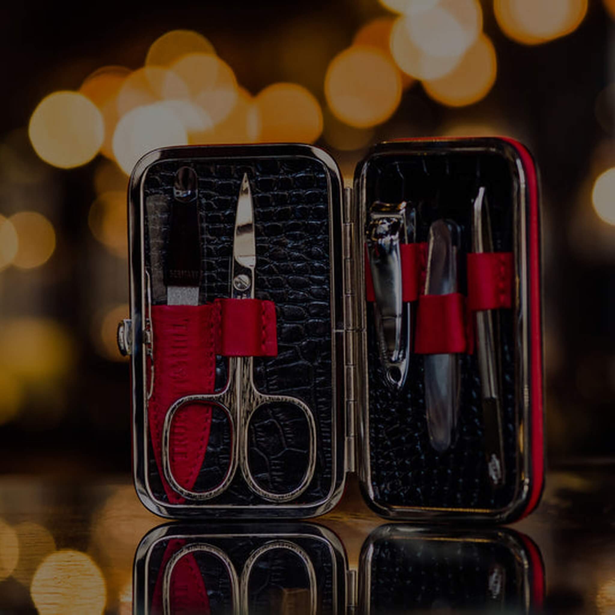 Manicuresæt, 5 dele, Faux Croc, Black & Red