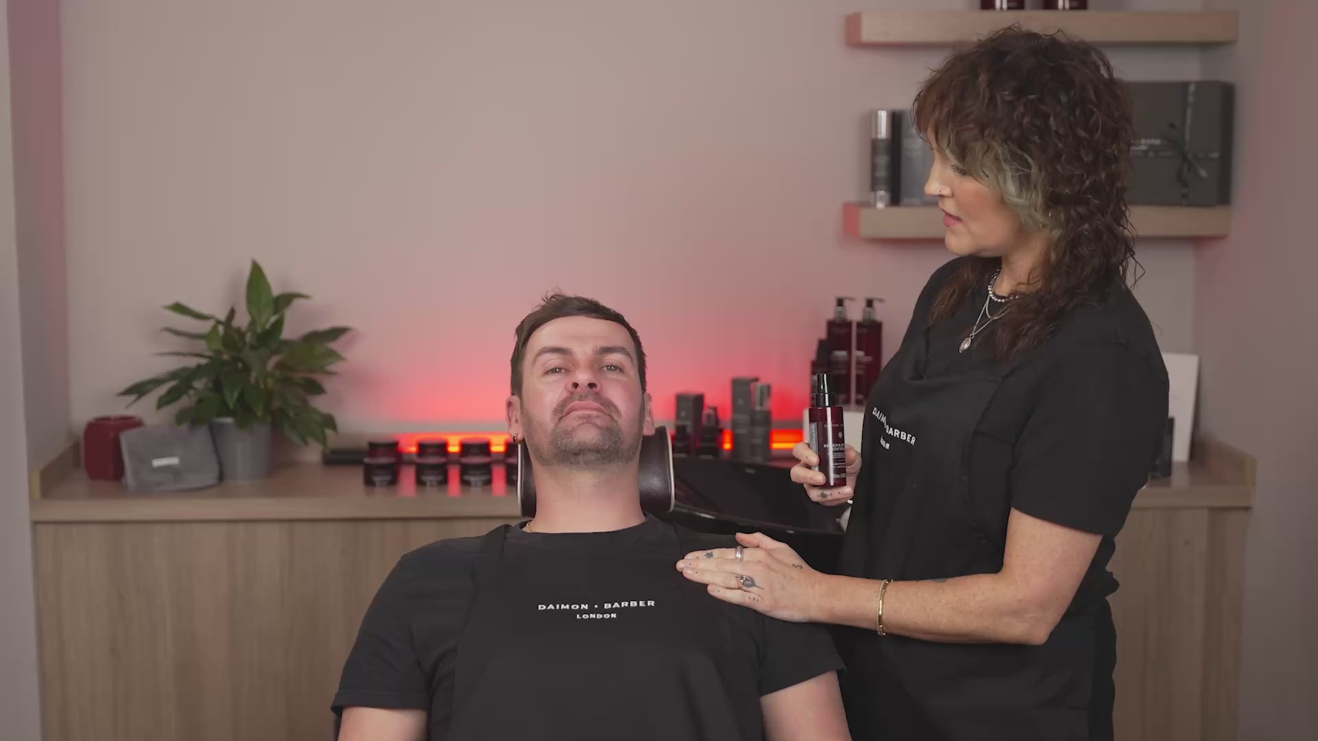 Indlæs video: Beard &amp; Stubble Softener, 100 ml.